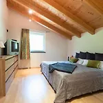 公寓 Elke's Oetztal - Nahe Therme, Herzlich, Stilvoll, Aussichtsreich *